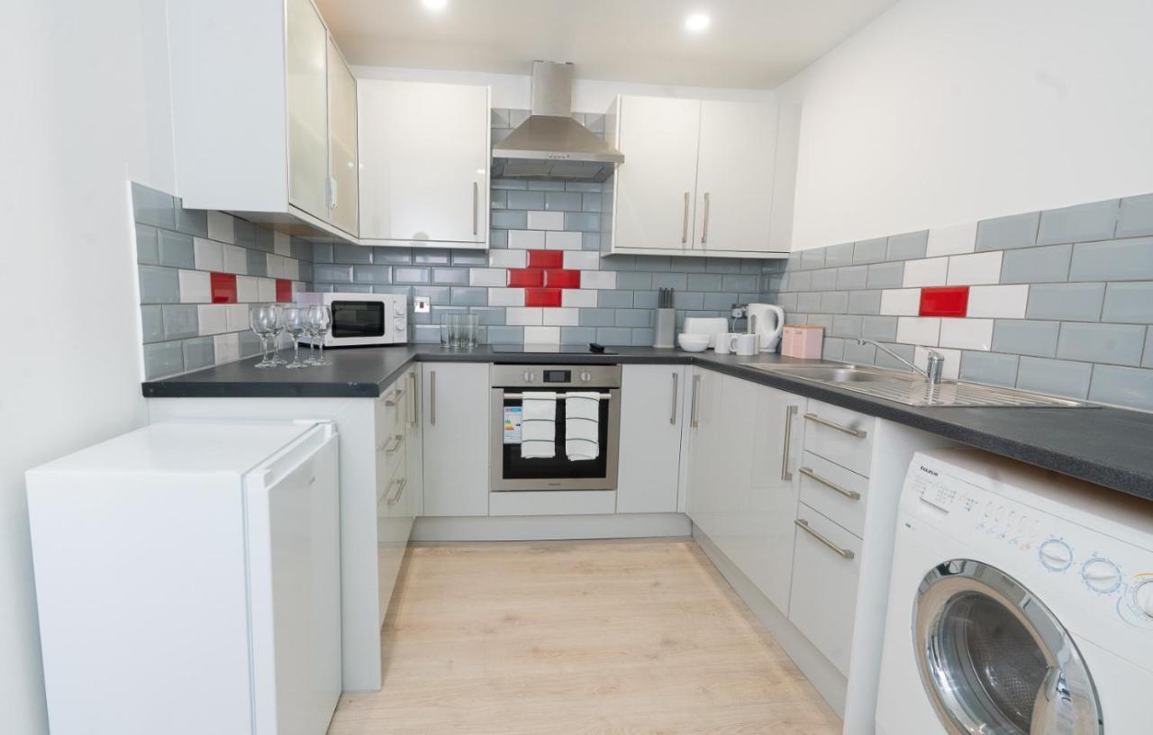 Modern Apartment In Liverpool City Centre Екстер'єр фото